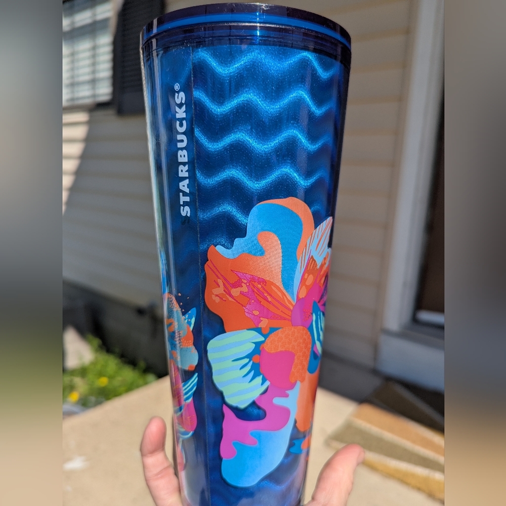 Starbucks Summer 2024 Blue Floral Wave Venti Cold Cup Tumbler